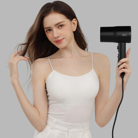 Accessoires inclus avec le sèche-cheveux Aina