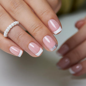 Accessoires inclus dans le kit d'Ongles Pressés CurvLife