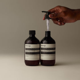 Aesop A Rose By Any Other Name Gel Douche 500 mL en situation