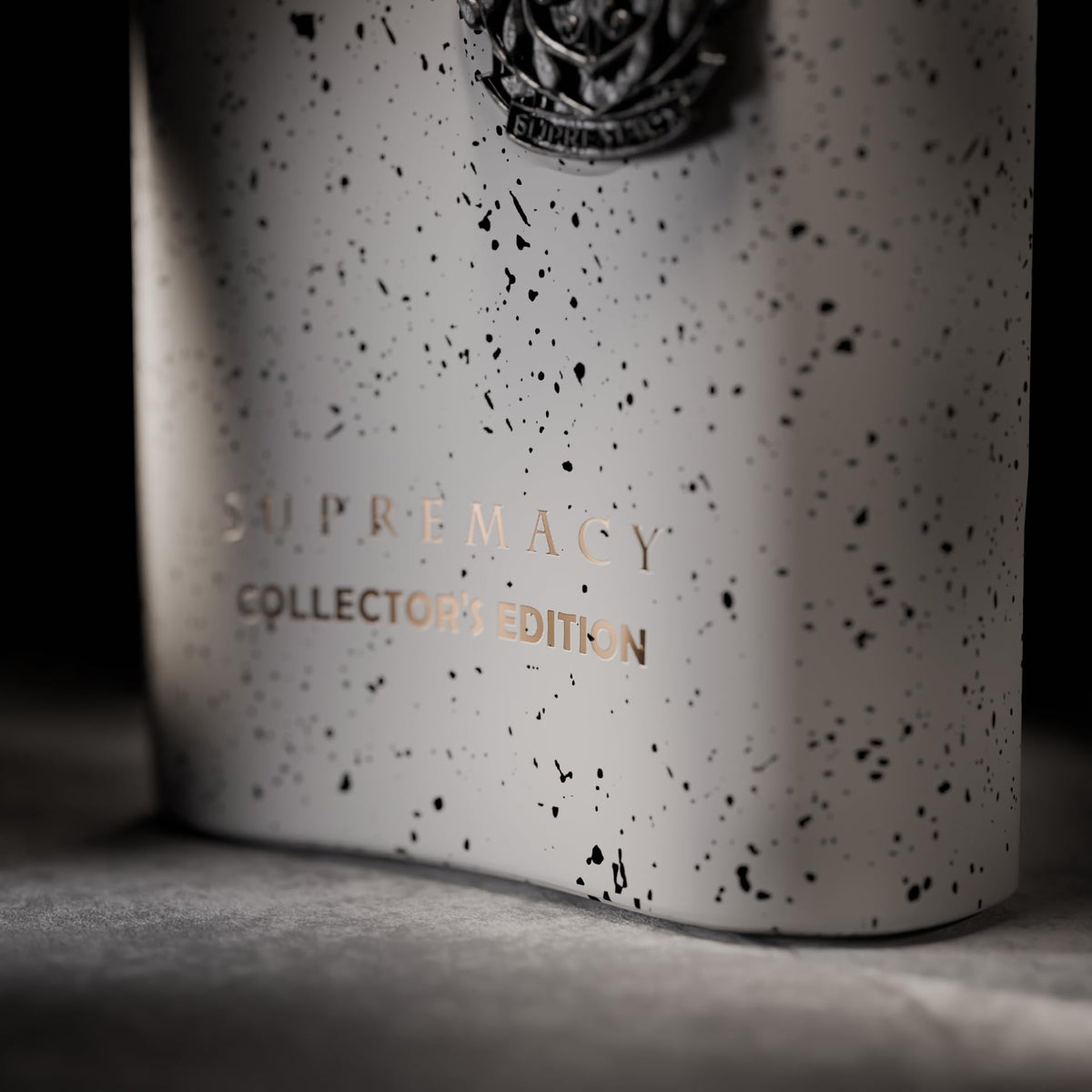 Afnan Supremacy Collector's Edition Eau De Parfum avec des fleurs