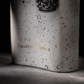 Afnan Supremacy Collector's Edition Eau De Parfum avec des fleurs