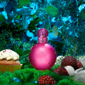 Ambiance de parfum Britney Spears Fantasy avec fleurs