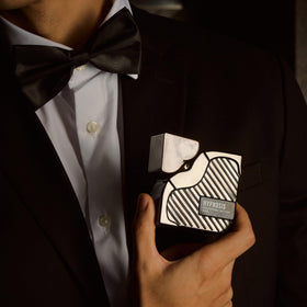 Ambiance de présentation de Cupids Hypnosis 3.0 Eau de Parfum pour Hommes