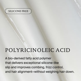 Application de l'après-shampooing Living Proof sur cheveux mouillés