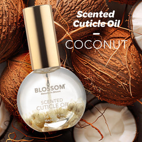Application de l'huile à cuticules Blossom sur des ongles