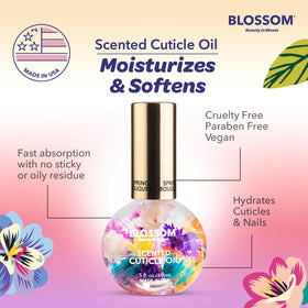 Application de l'huile à cuticules Blossom sur des ongles