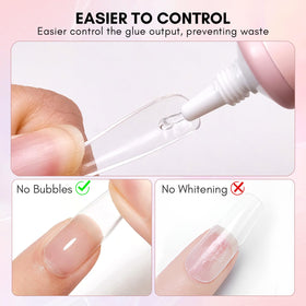 Application de la colle à ongles gel Makartt avec lampe UV