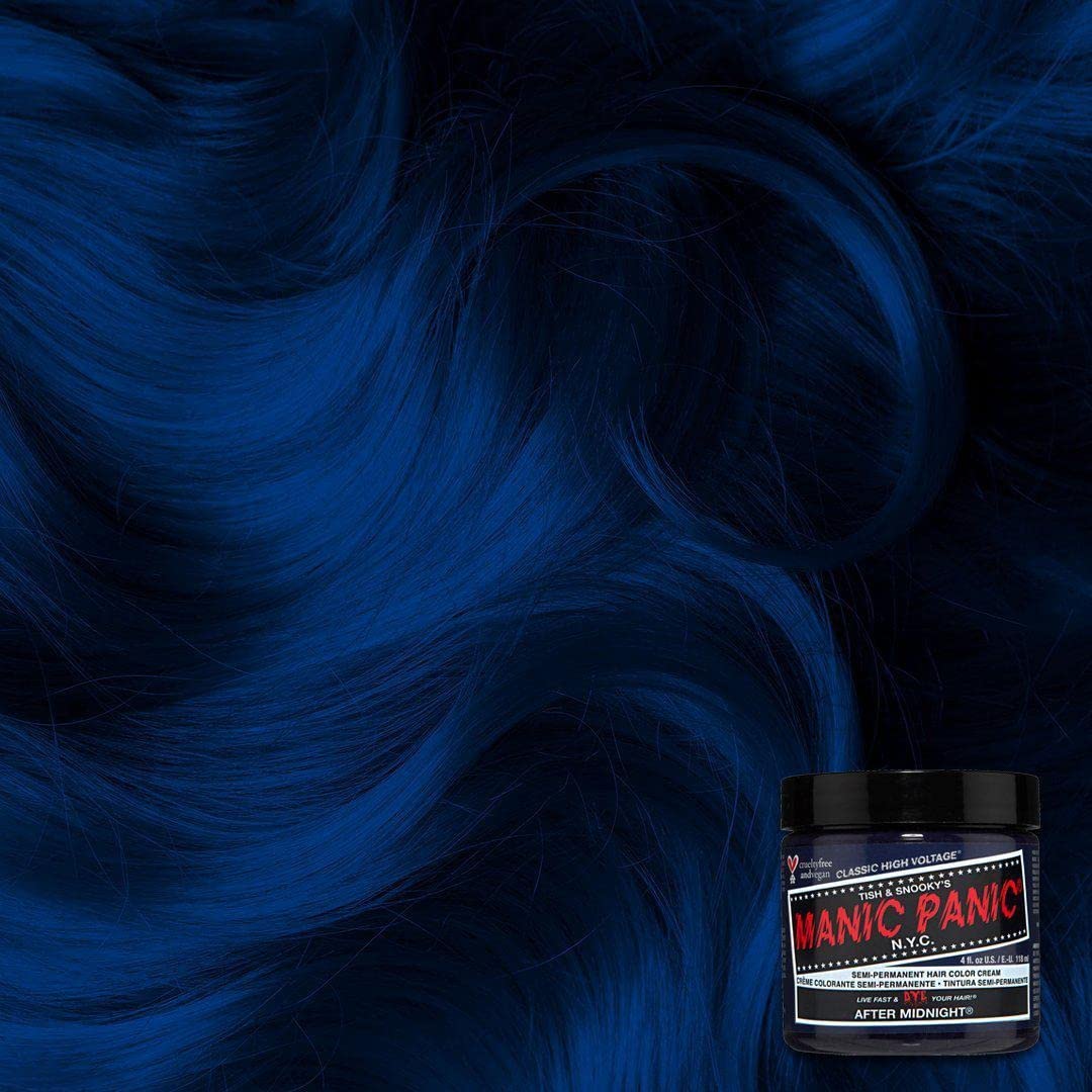 Application de la coloration MANIC PANIC sur cheveux pré-éclaircis