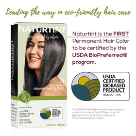 Application de la coloration Naturtint sur des cheveux