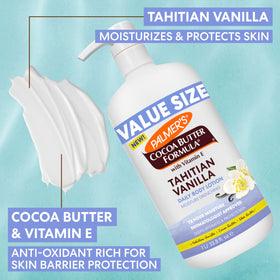 Application de la lotion Palmer's sur une main