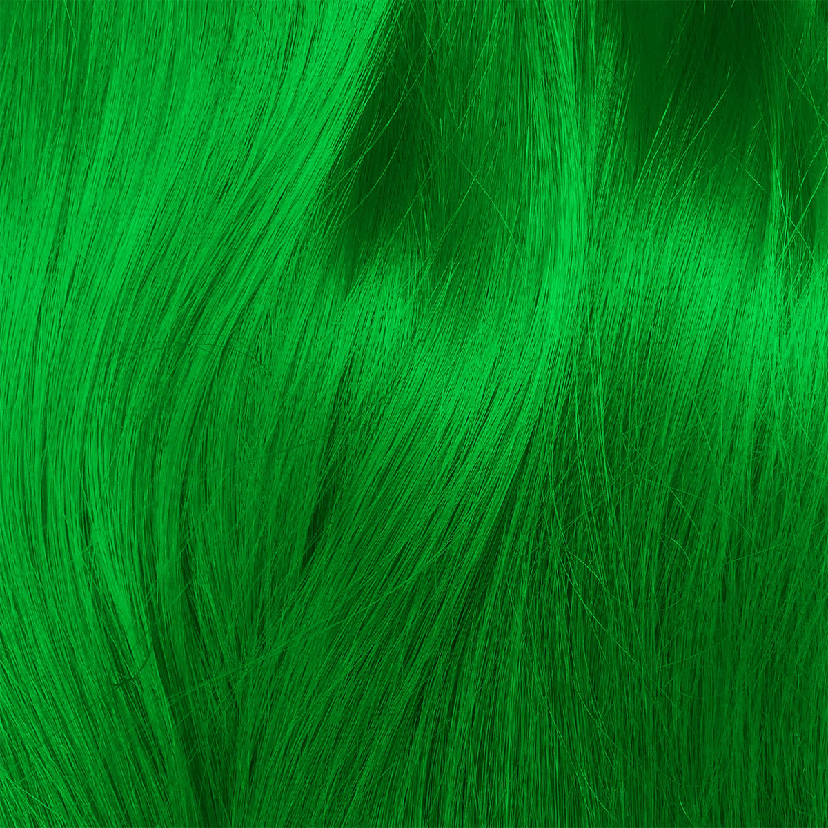 Application de la teinture capillaire Lime Crime Jello sur des cheveux