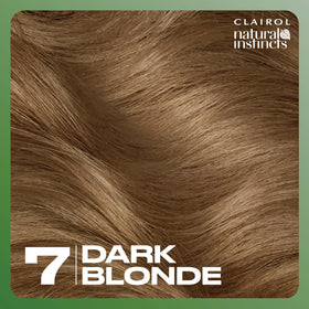 Application de la teinture Clairol sur les cheveux