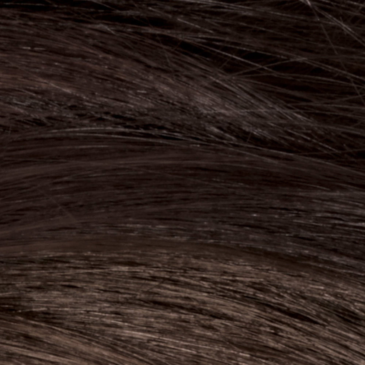 Application de la teinture REVLON sur des cheveux