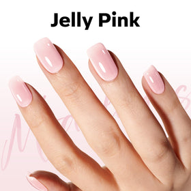 Application de vernis à ongles jelly rose sur des ongles