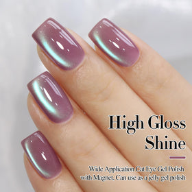 Application de vernis gel Cat Eye sur des ongles