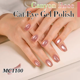 Application de vernis gel Cat Eye sur des ongles
