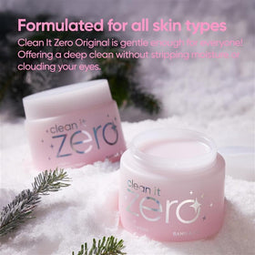 Application du baume démaquillant BANILA CO Clean it Zero sur la peau