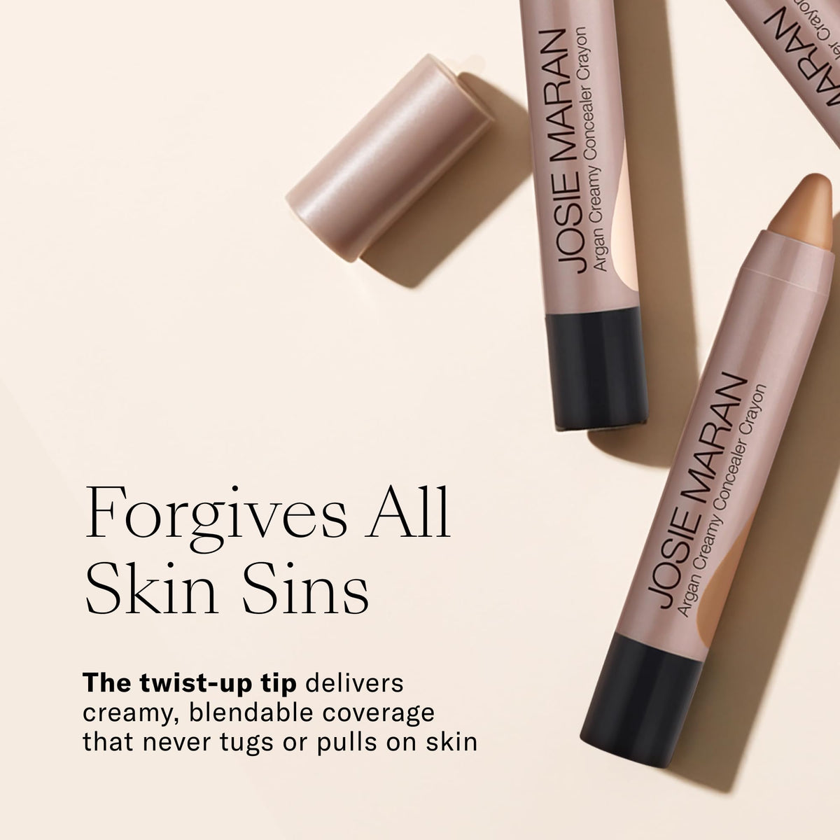 Application du crayon correcteur crème Josie Maran sous l'œil