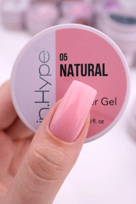 Application du Gel de Construction IN.HYPE sur des ongles