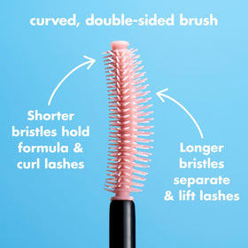 Application du mascara e.l.f. Lash 'N Roll sur des cils