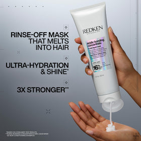 Application du Masque Redken Acidic Bonding sur cheveux mouillés