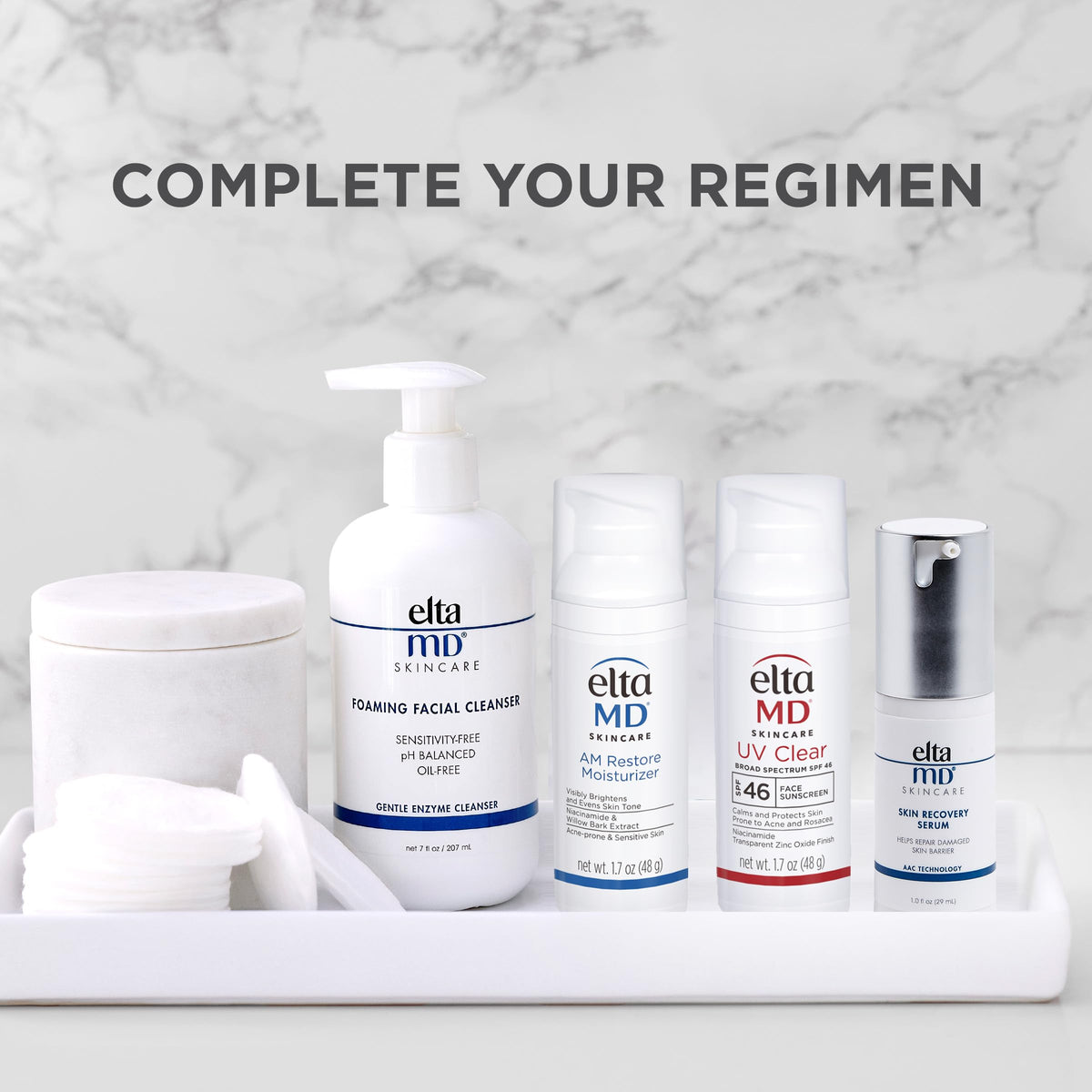 Application du Nettoyant Moussant EltaMD sur le visage