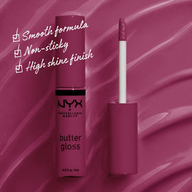 Application du NYX Butter Gloss sur des lèvres, texture crémeuse visible