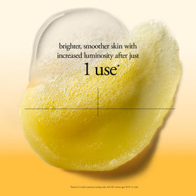 Application du peeling à la vitamine C sur le visage