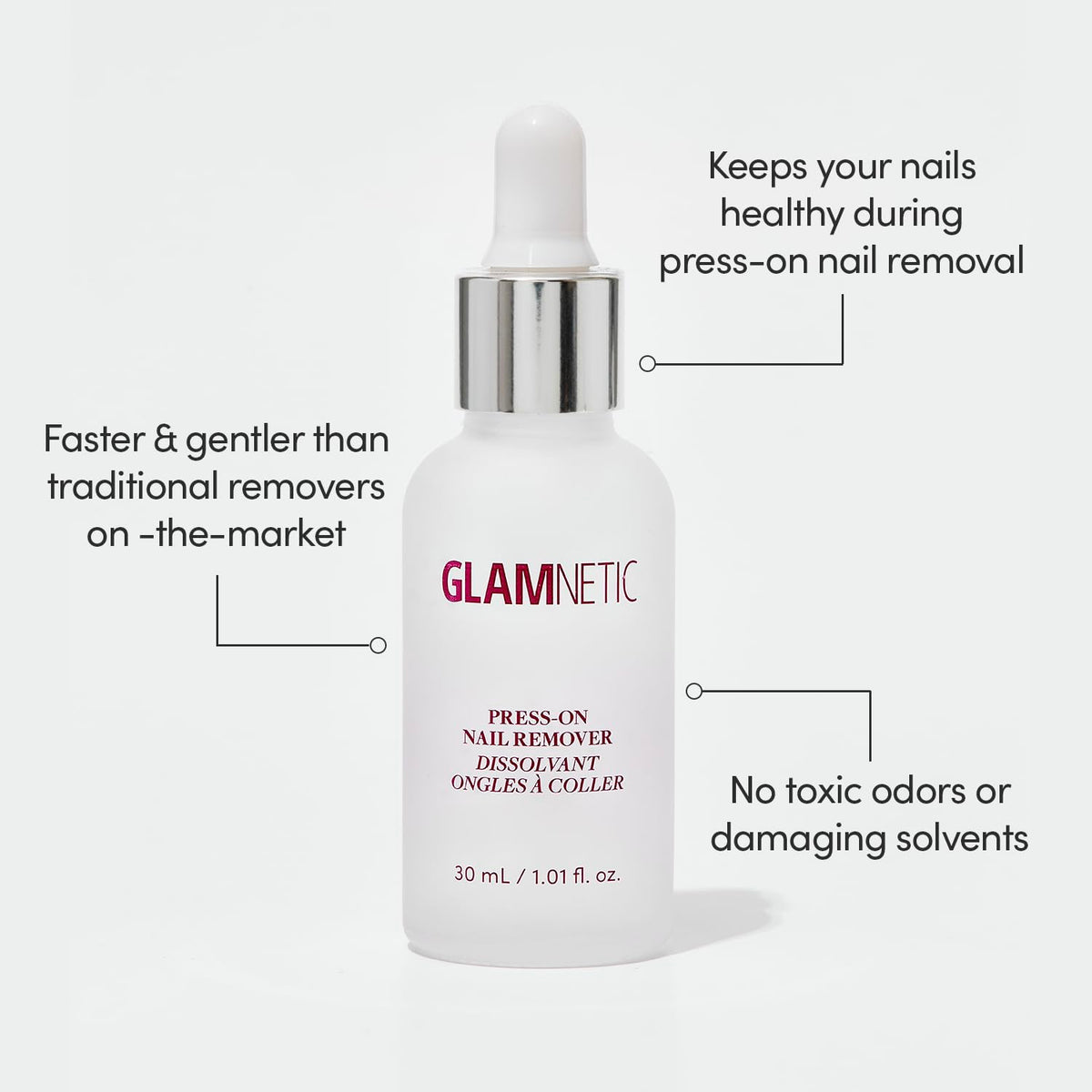 Application du sérum dissovlant Glamnetic sur des ongles press-on