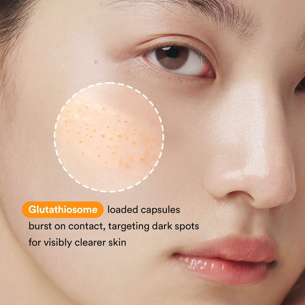 Application du sérum Glutathiosome sur la peau