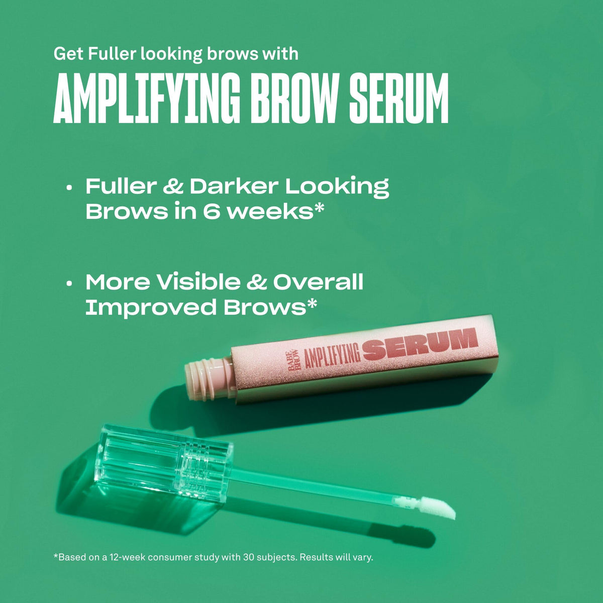 Application du sérum sur des sourcils propres