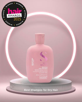 Application du Shampooing Hydratant Semi di Lino sur des cheveux