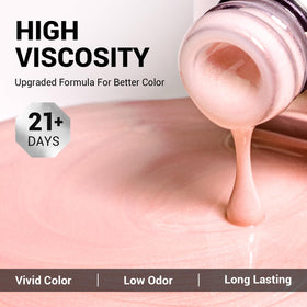 Application du vernis gel MelodySusie sur des ongles