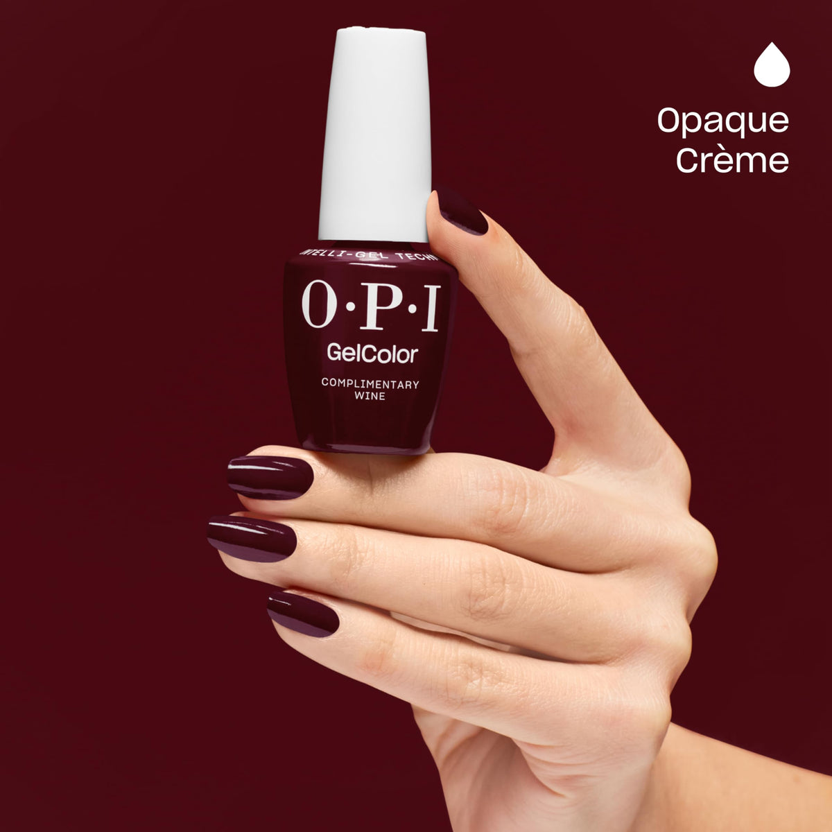 Application du vernis gel OPI sous lampe LED