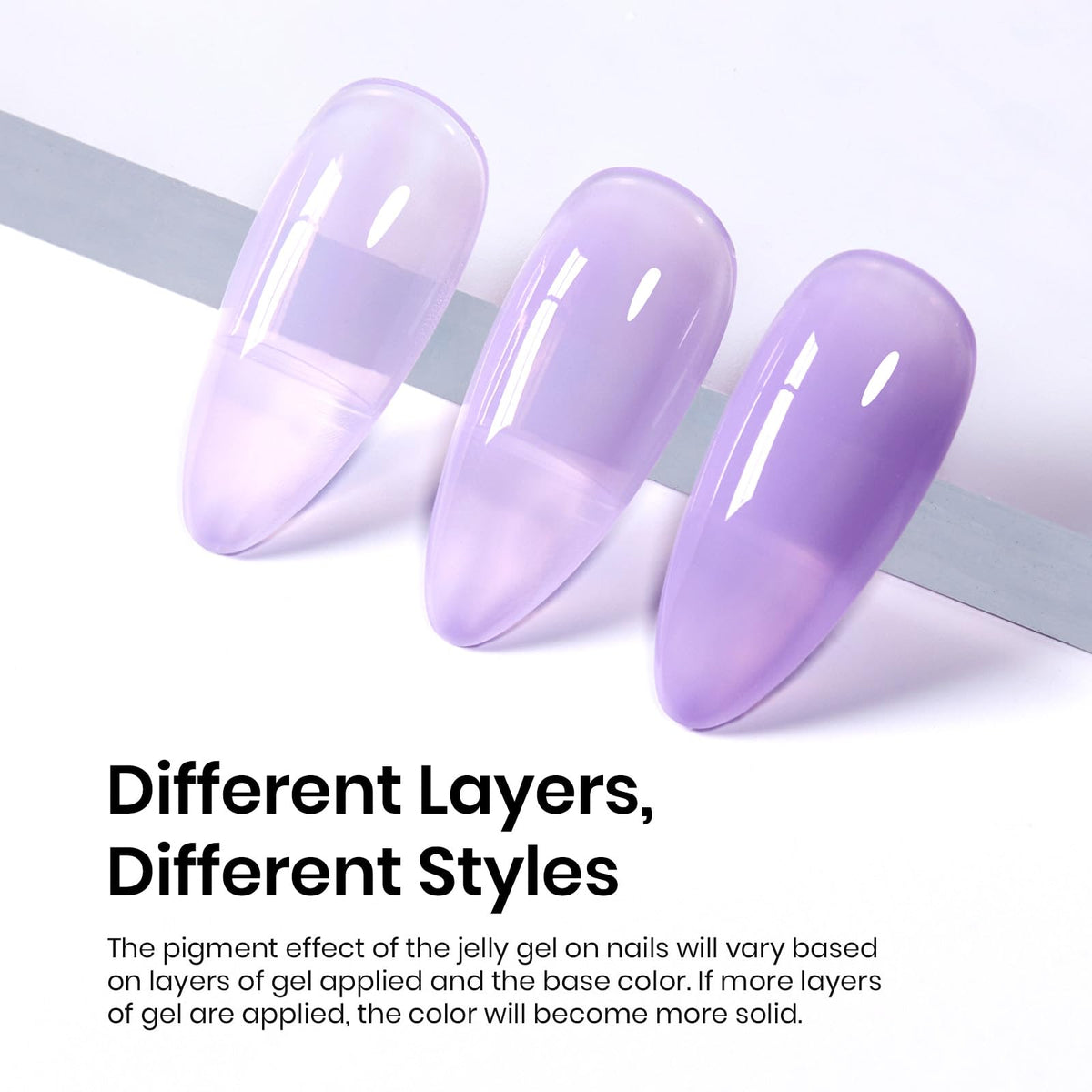 Application du vernis gel violet sur des ongles