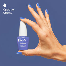 Application du vernis OPI GelColor sous lampe LED