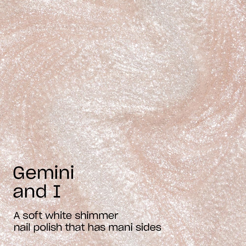 Application du vernis OPI Gemini and I sur des ongles bien manucurés