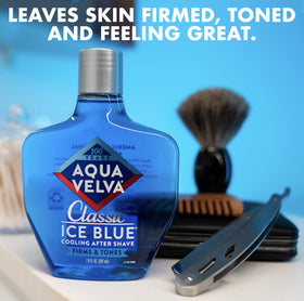 Aqua Velva Classic Ice Blue 231g sur une coiffeuse