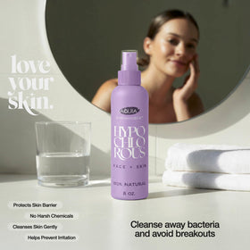 Aquia Spray d'Acide Hypochloreux 240ml sur un comptoir de salle de bain
