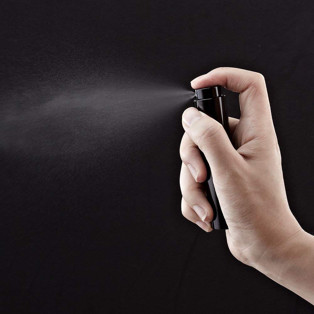 Atomiseur de Parfum Tekson 8ml couleur argentée vue de côté