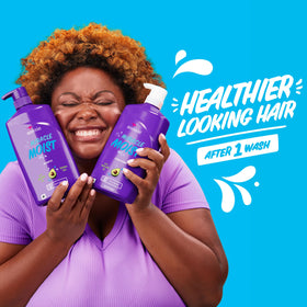 Aussie Shampoo Miracle Moist 789g avec un fond floral