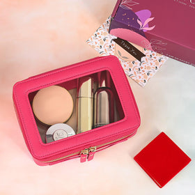 Aveniee trousse de maquillage sur un fond de salle de bain