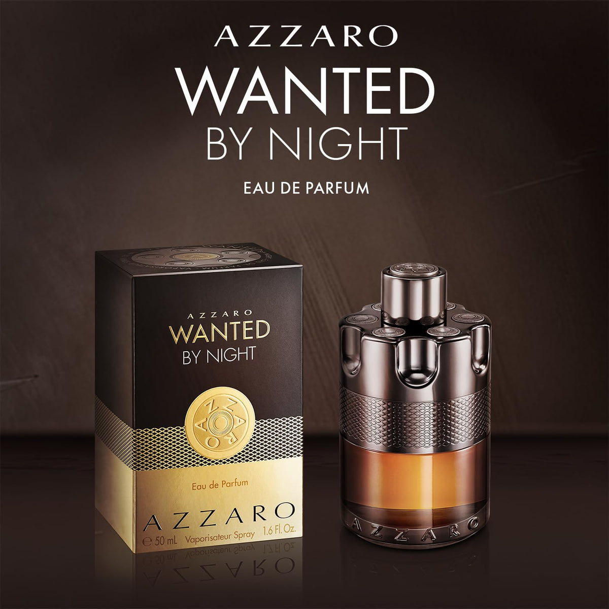 Azzaro Wanted By Night Eau de Parfum sur une table décorée