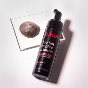 B.TAN Ultra Dark Self Tanner Mousse avec accessoires de bronzage