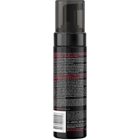 B.TAN Ultra Dark Self Tanner Mousse texture mousse sur la main