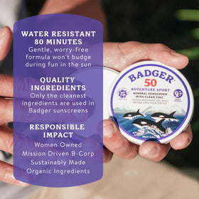 Badger crème solaire minérale SPF 50 dans un sac de voyage