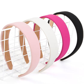 Bandeau Huachi rose porté par une femme