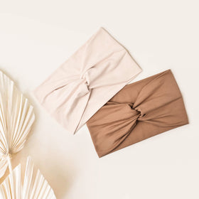 Bandeaux turbans Jesries étalés sur une surface plane