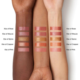 bareMinerals Blonzer Liquide Kiss Of Pink 30g application sur peau