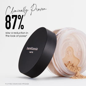 bareMinerals Fond de Teint Poudré Mat 08 Clair application sur la peau